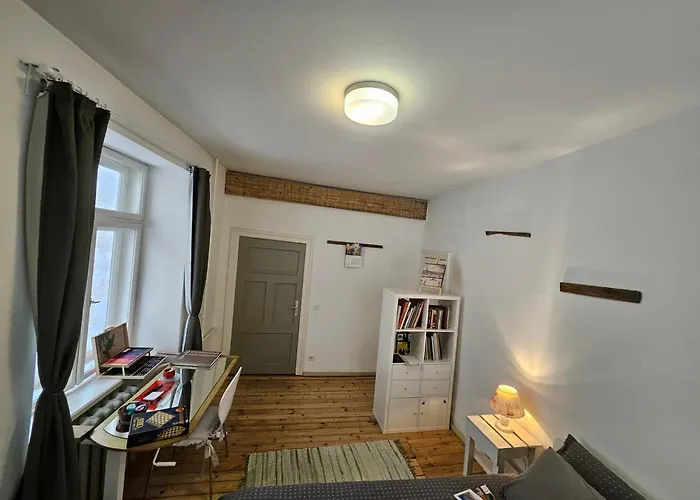 Апартаменты The Famous Latvians *