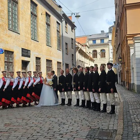 Апартаменты The Famous Latvians